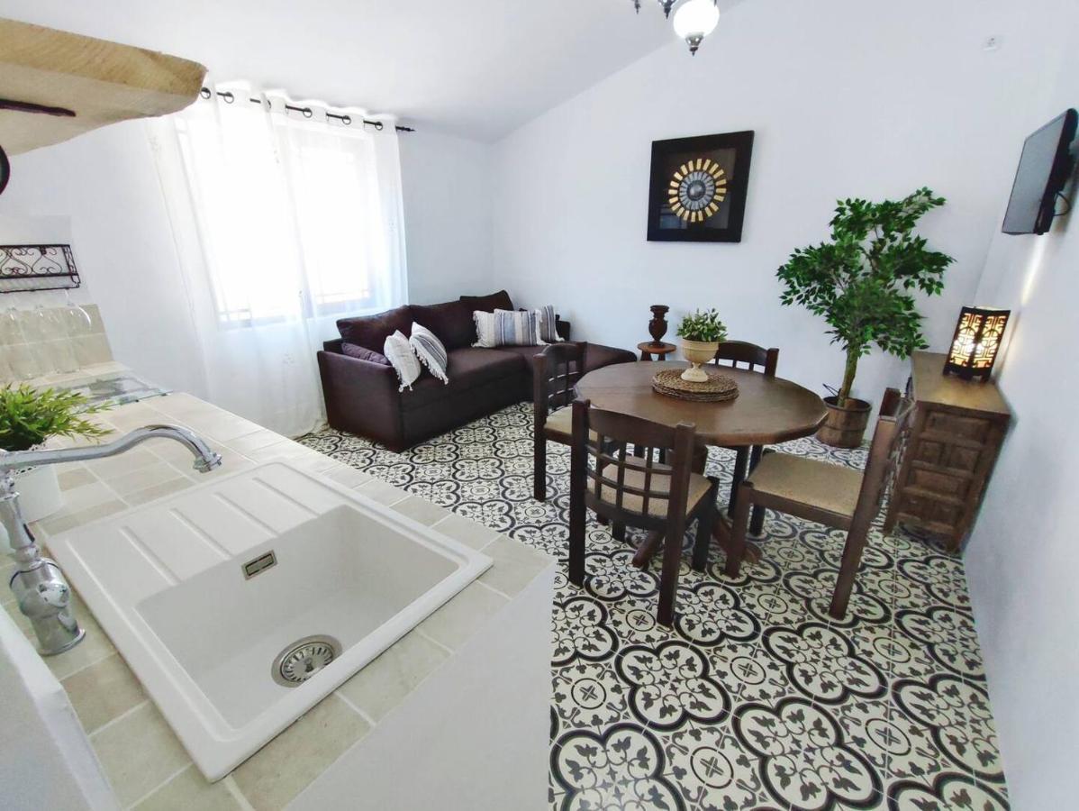 Cortijo Pennymaria Poolside Apartment Near Montefrio With Stunning Views エクステリア 写真